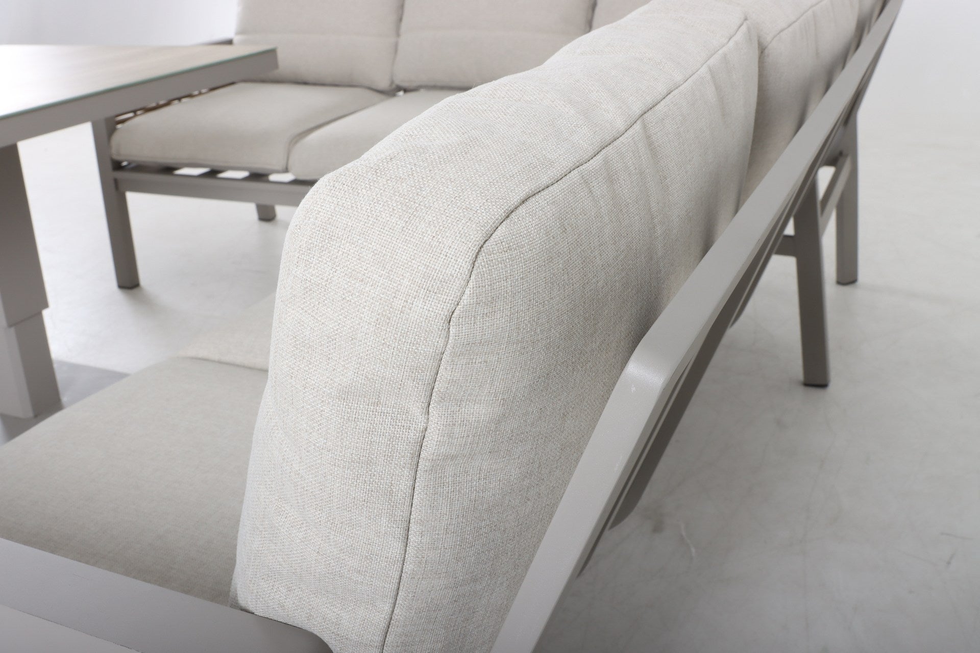 Hailey Eckbankgruppe mit höhenverstellbarem Tisch und Keramikplatte im Holzdekor