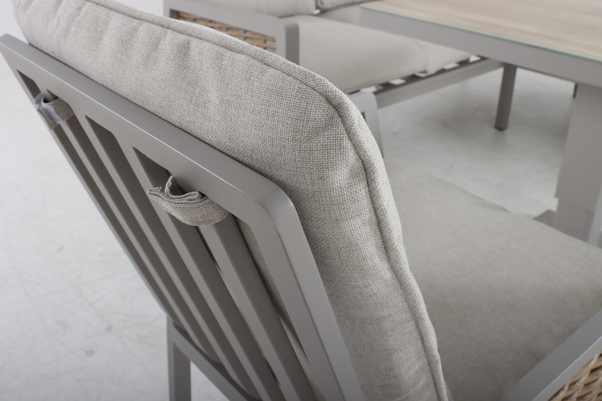 Hailey Eckbankgruppe mit höhenverstellbarem Tisch und Keramikplatte im Holzdekor