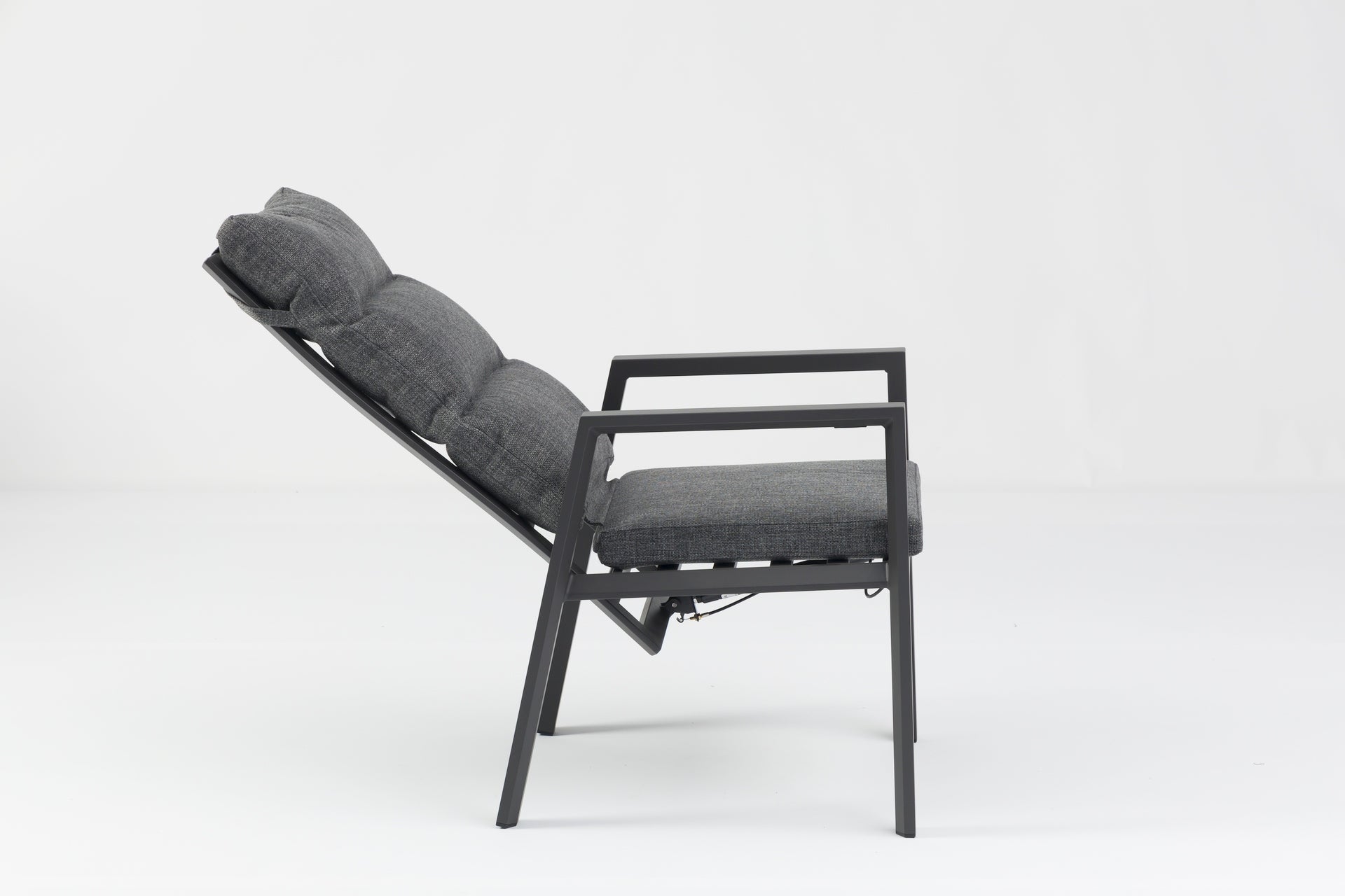 Nicosia Eckbankgruppe mit höhenverstellbarem Ausziehtisch und verstellbaren Rückenlehnen