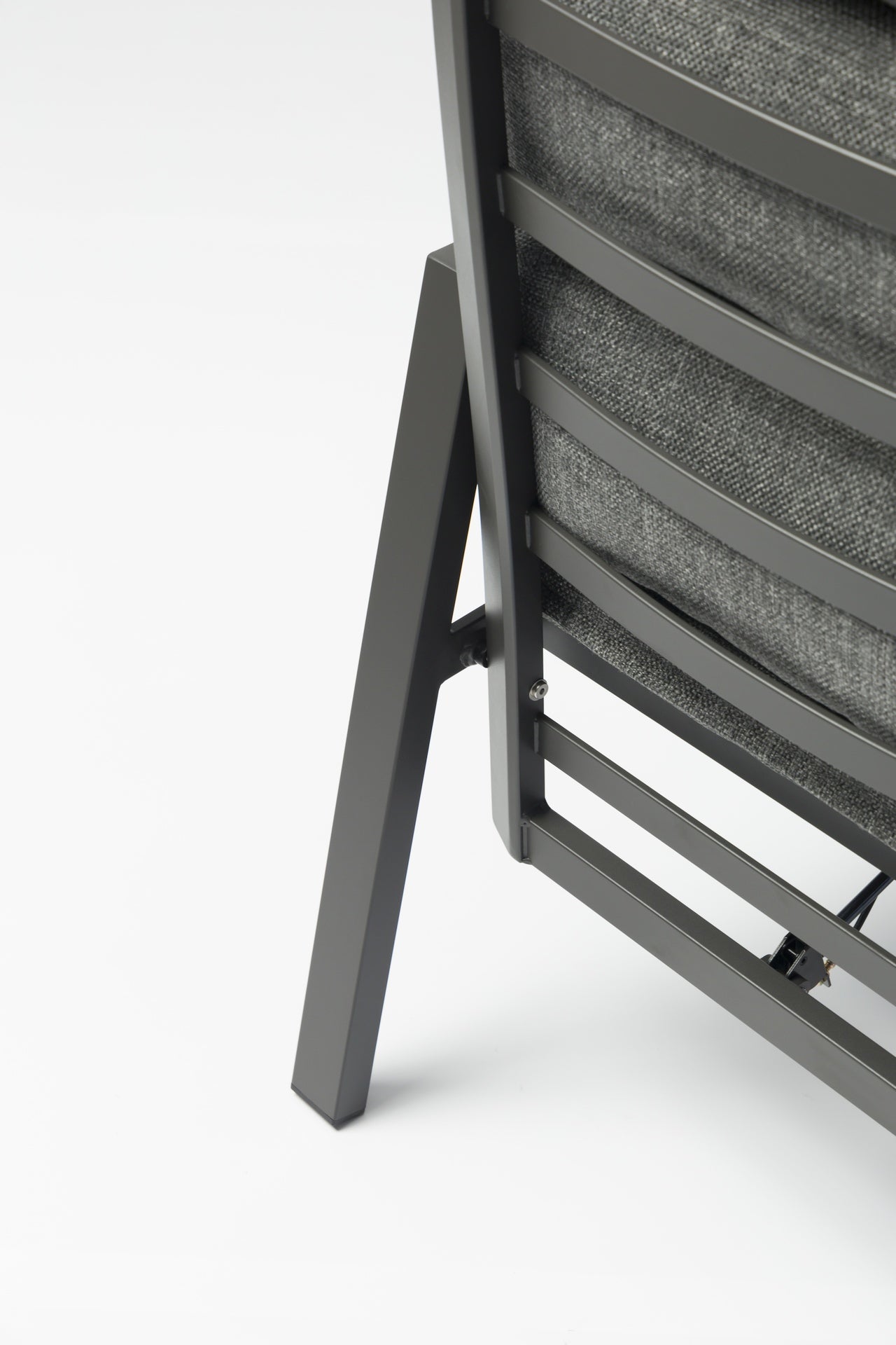 Nicosia Eckbankgruppe mit höhenverstellbarem Ausziehtisch und verstellbaren Rückenlehnen