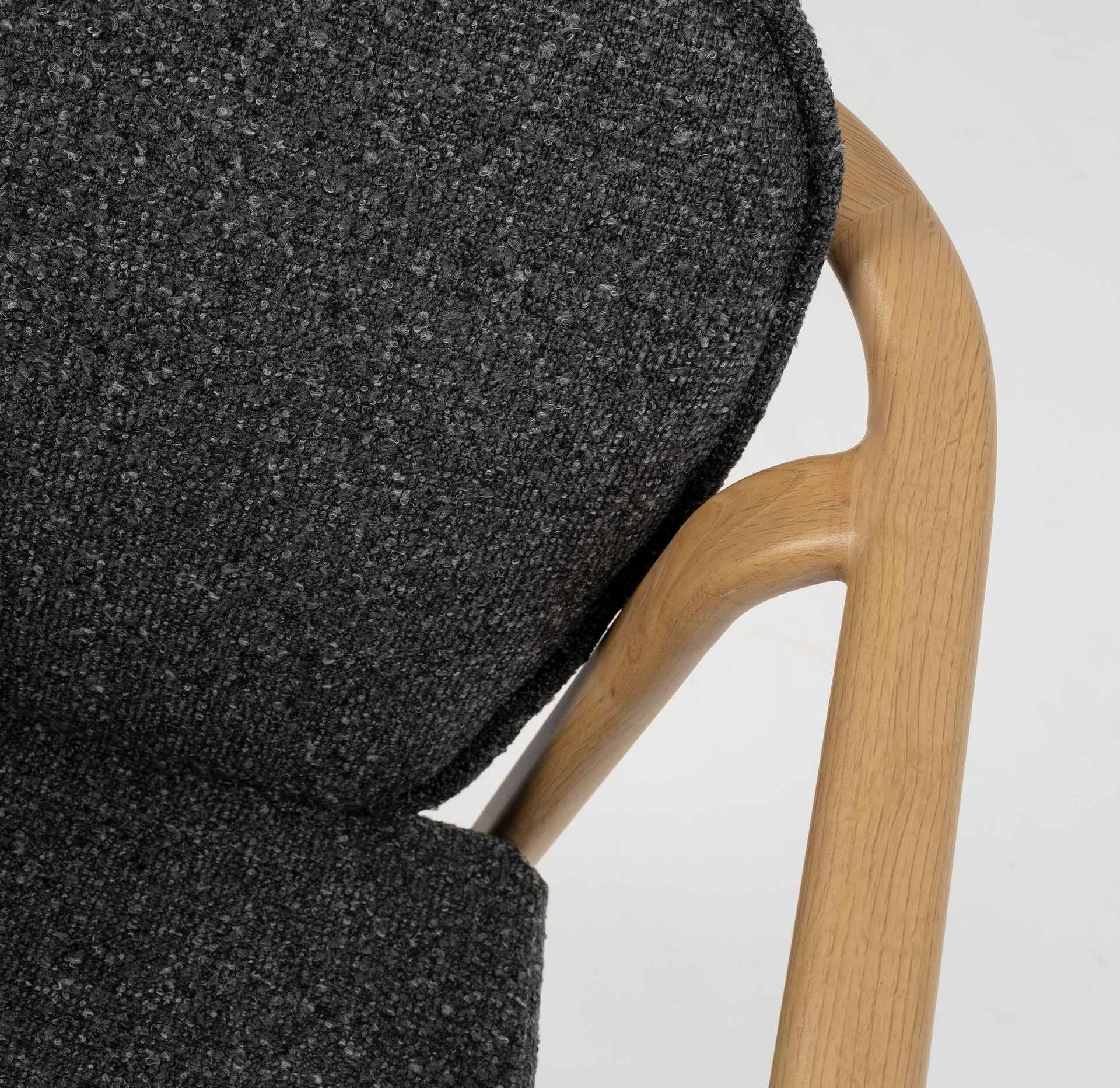 Olenna Gartenstuhl dunkelgrau mit Aluminiumgestell im Holzdekor, Textilschnur-Rückenlehne in Anthrazit und Sitzkissen für den Außenbereich