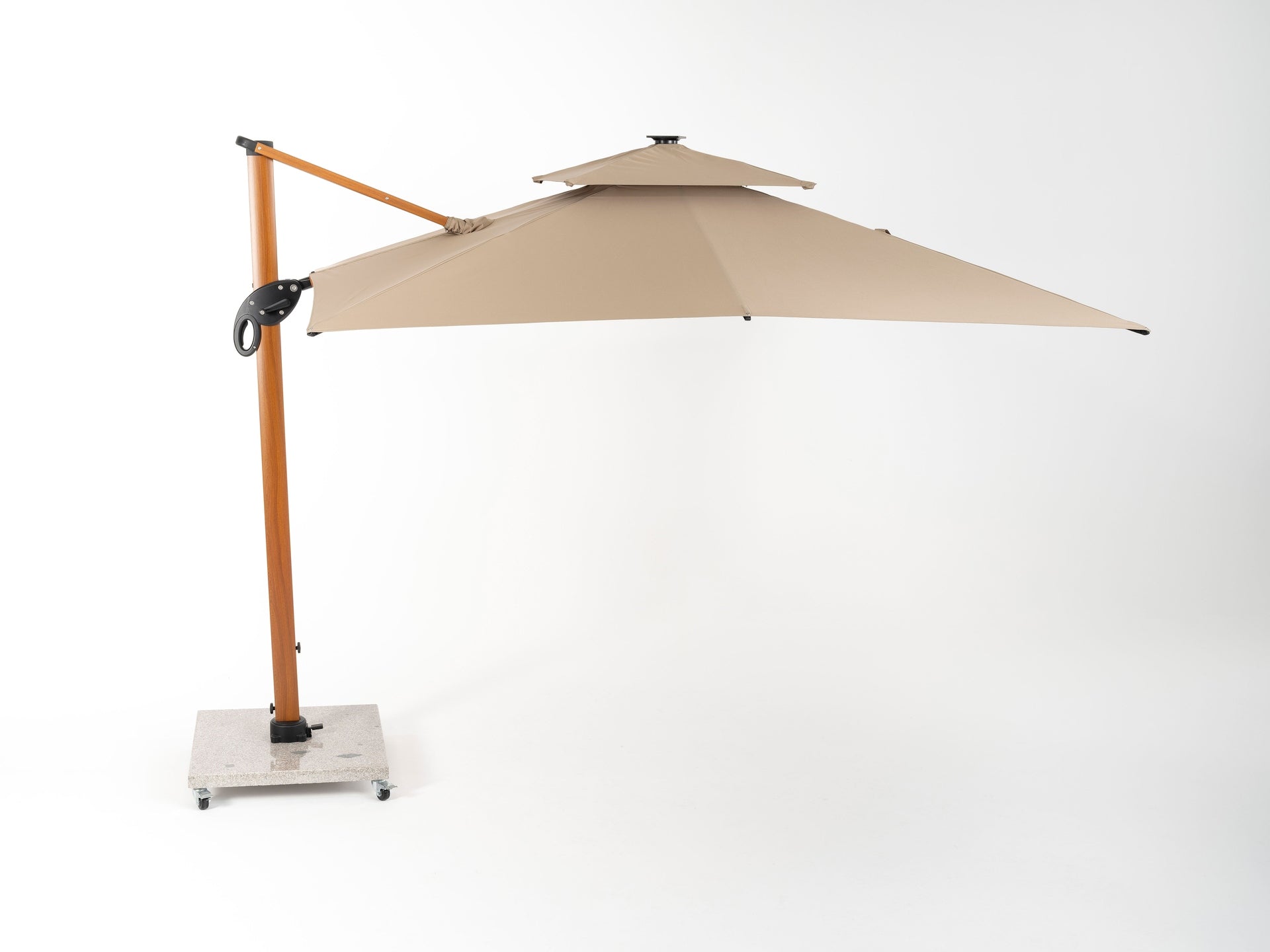 Ruffy Wood Pendelschirm 3x3 m in edler Holzoptik mit LED-Beleuchtung und fahrbarem Granitsockel für Terrasse und Garten