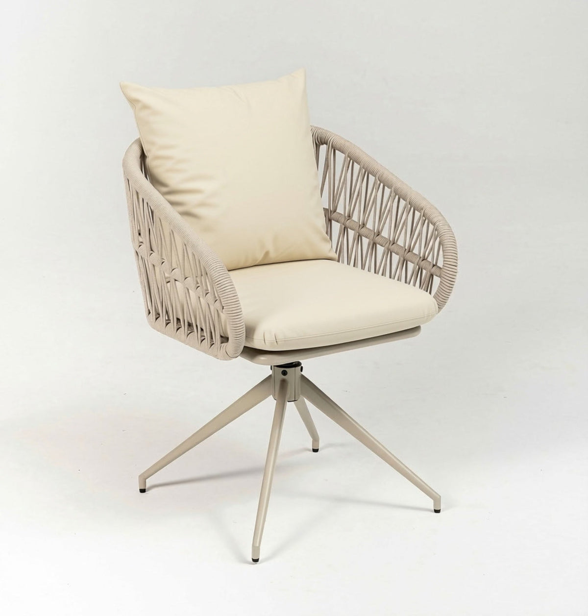 Serena Gartenstuhl Beige – Ansicht 1, drehbarer Outdoor-Stuhl mit Aluminiumgestell, Textilschnüren und Kissen