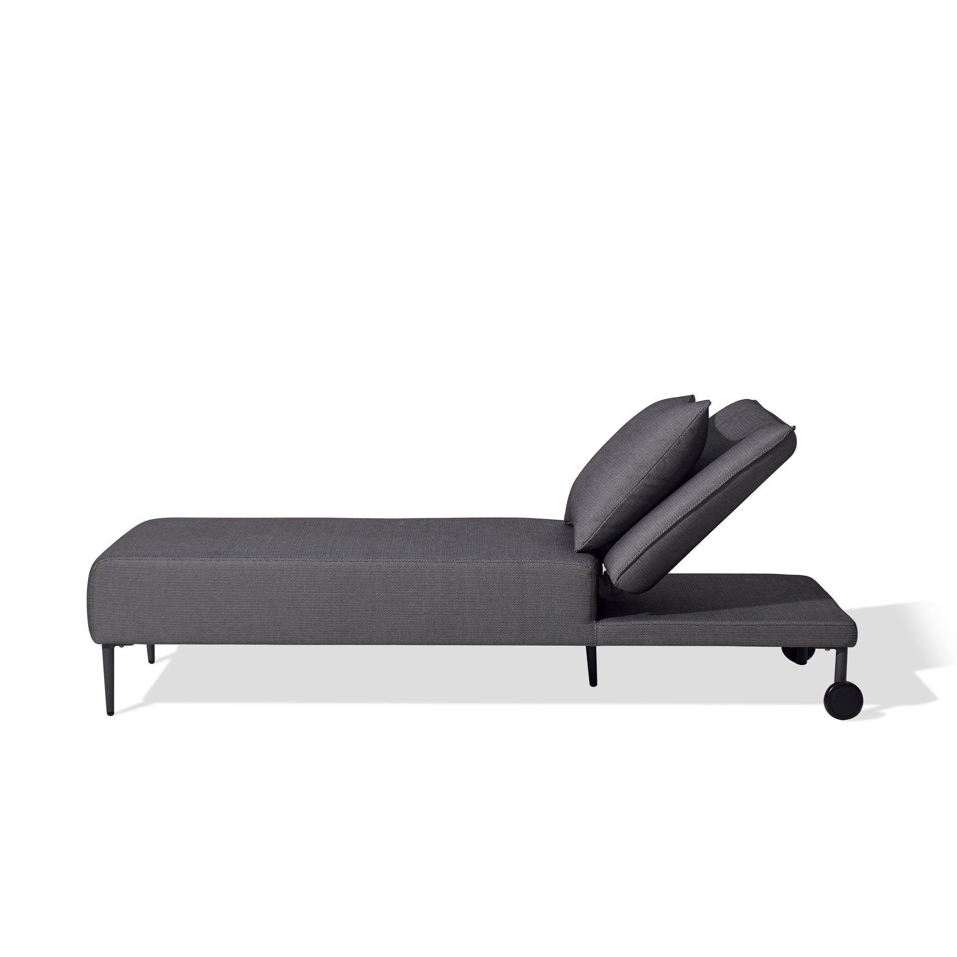 Sonnenliege Stephan Roll aus Aluminium mit Axroma Bezug. Jetzt mit integrierten Rollen für einfaches Verschieben. In Anthrazit oder Creme erhältlich.