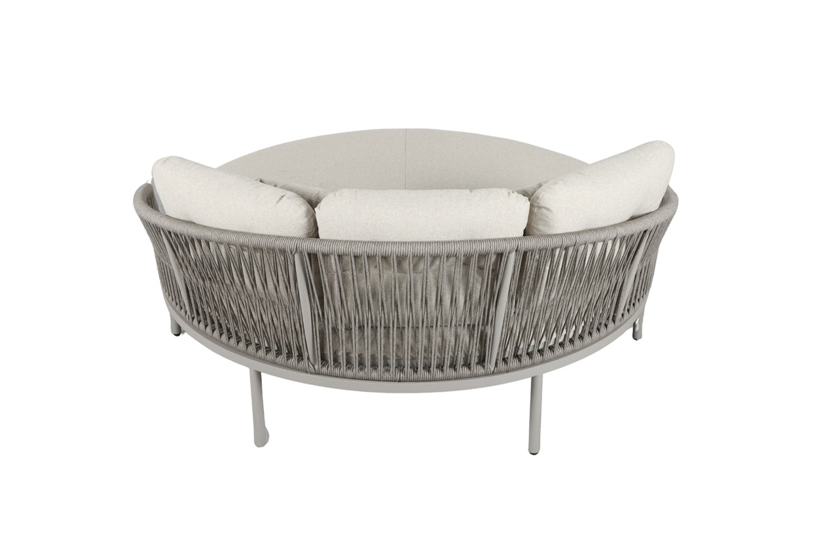 Becky Daybed – Rückansicht des Daybeds mit umlaufender Greige-Schnurbespannung
