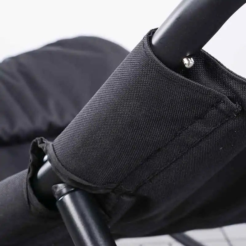 Die Schaukelliege Jimmy mit extra breiter Liegefläche, wetterfestem Oxford-Stoff und stabilem Stahlrohrgestell. Ideal für Garten, Terrasse und Balkon.