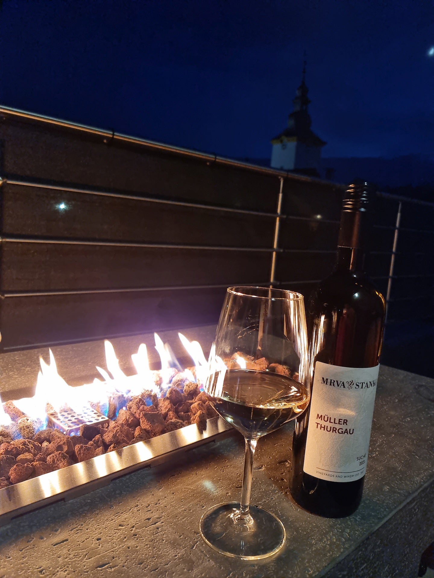 Kingsale - Feuertisch