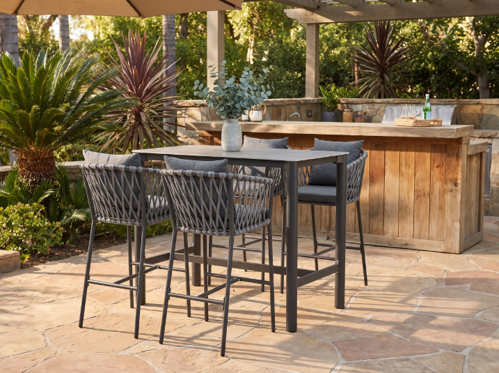 Amelie Barset 4+1 – vier Barhocker und Bartisch, Ansicht 4