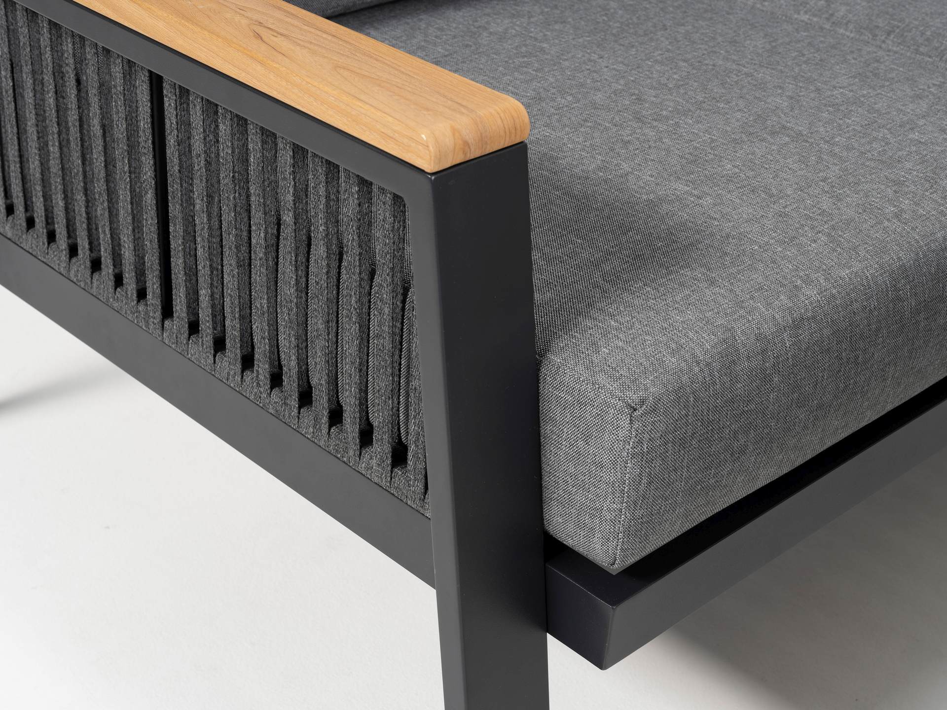 Eckbankgruppe Frederik Outdoor Sitzgruppe aus Aluminium mit Holzdekor Tisch und Textilbändern