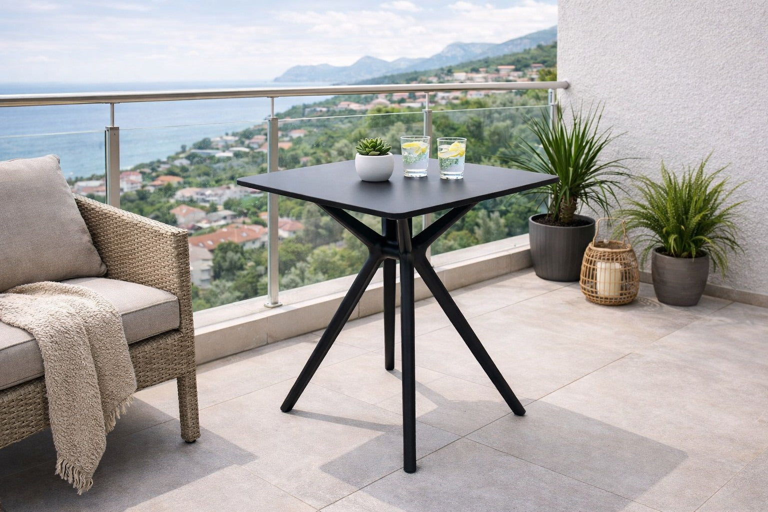 Gartentisch Glen aus Polypropylen in Schwarz-Grau für Balkon und Terrasse