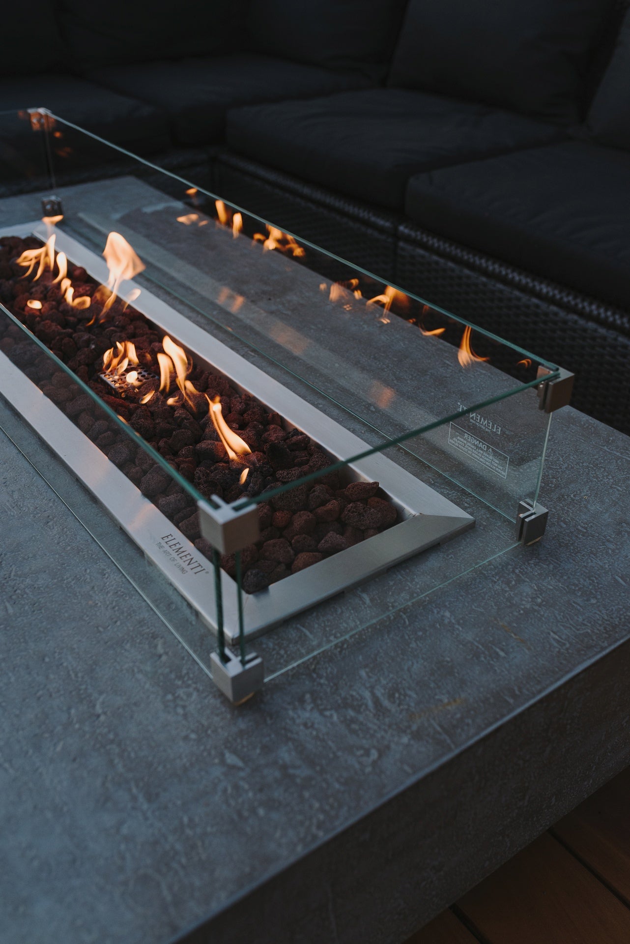 Hampton - fire table
