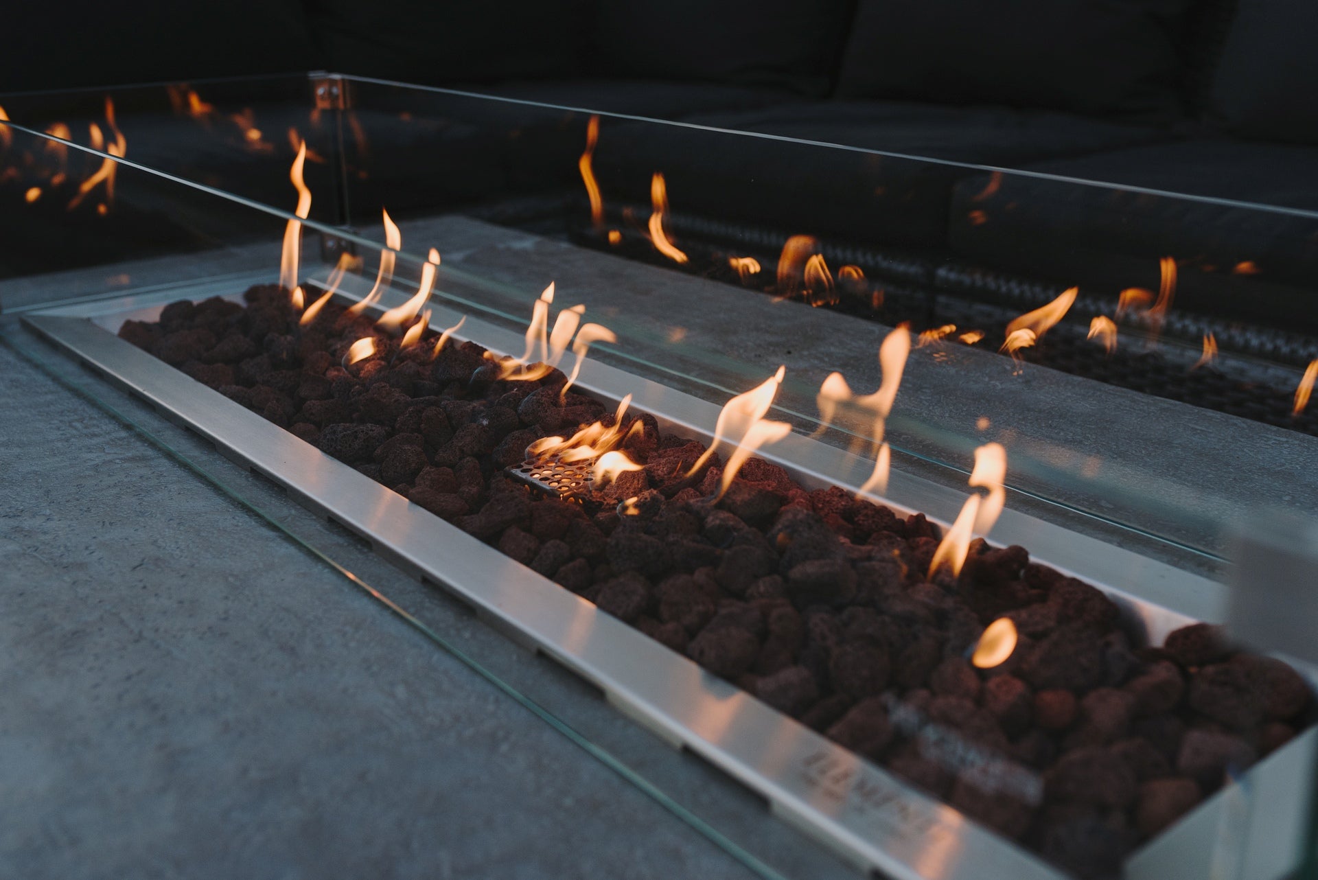 Hampton - fire table