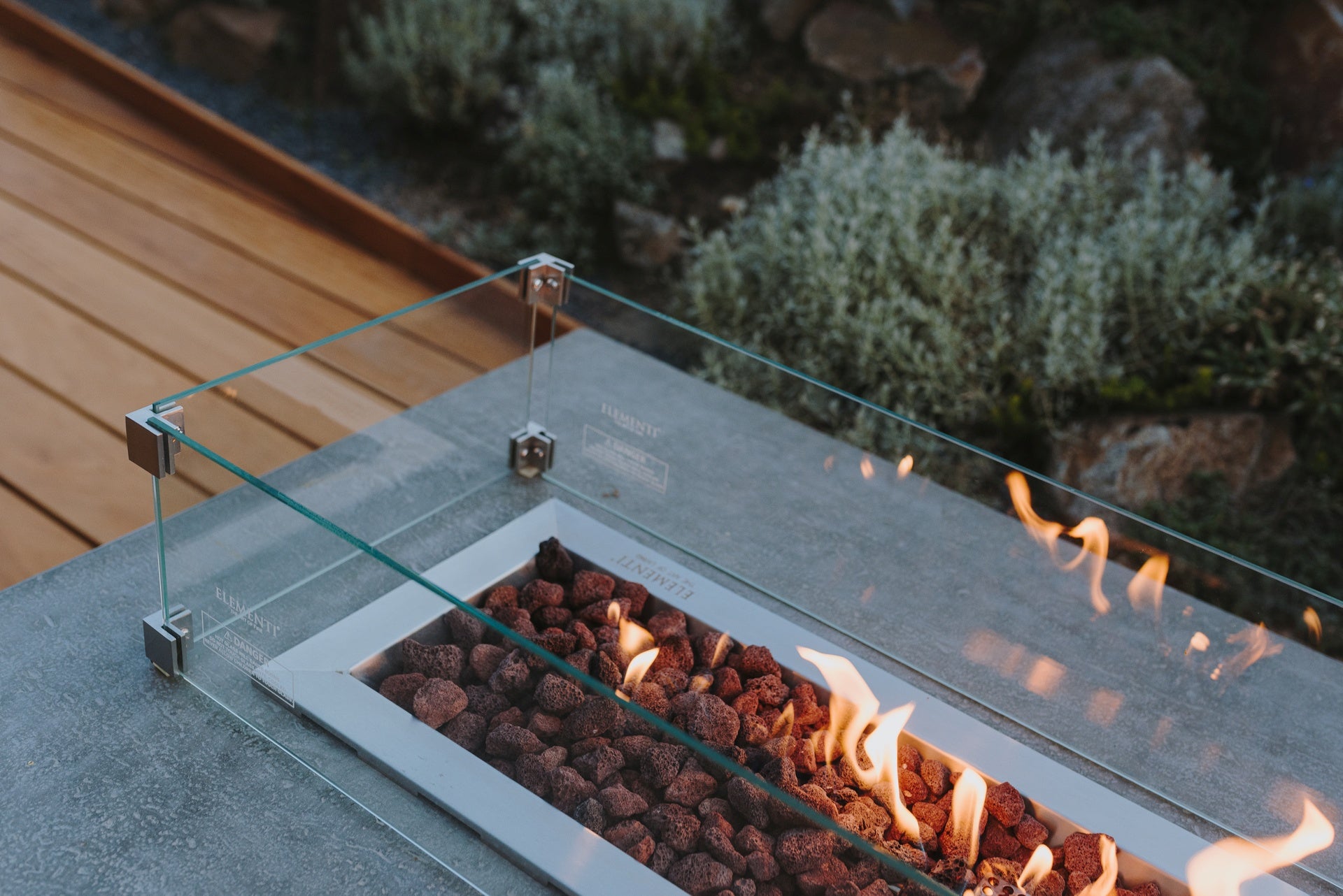 Hampton - fire table