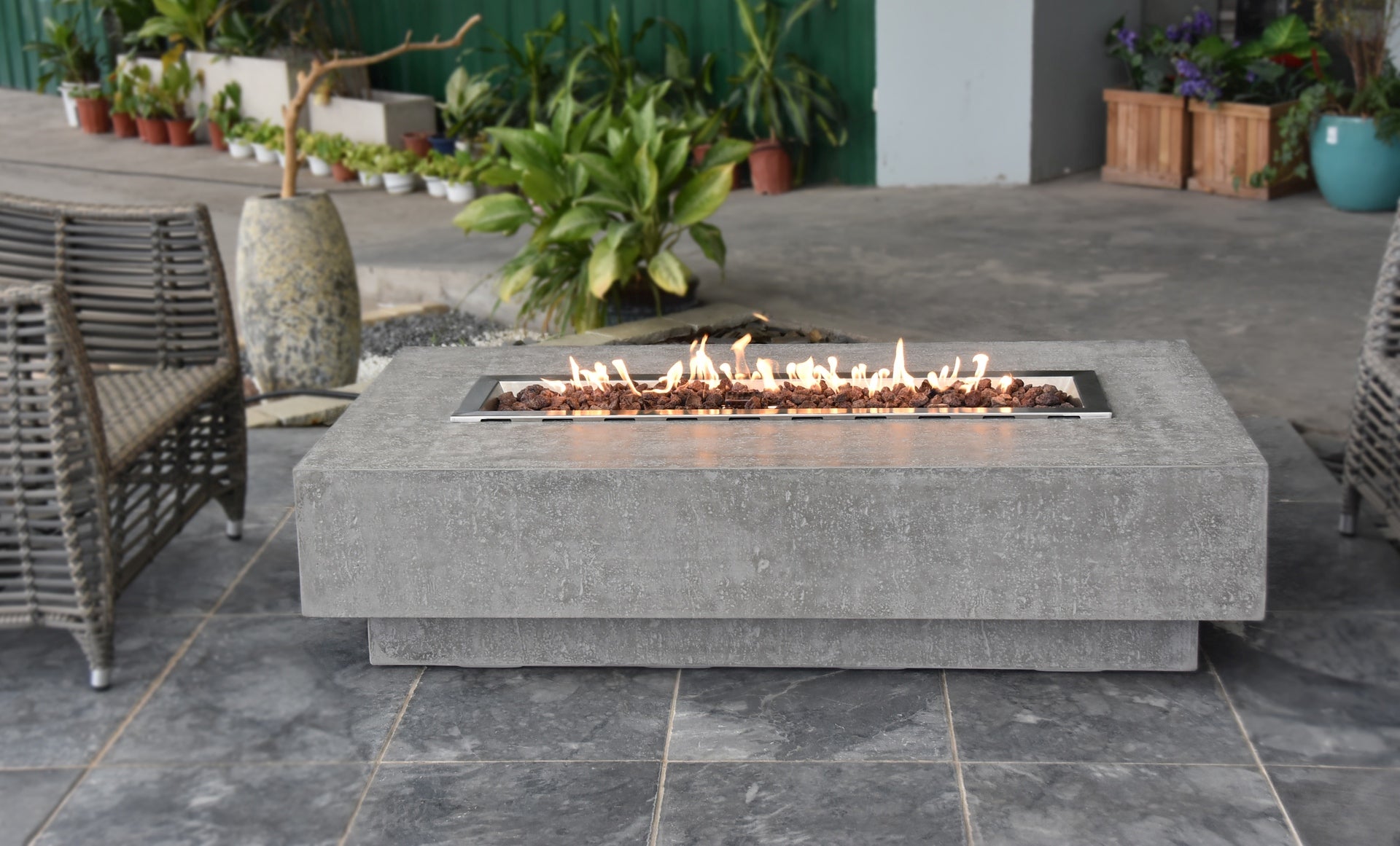 Hampton - fire table