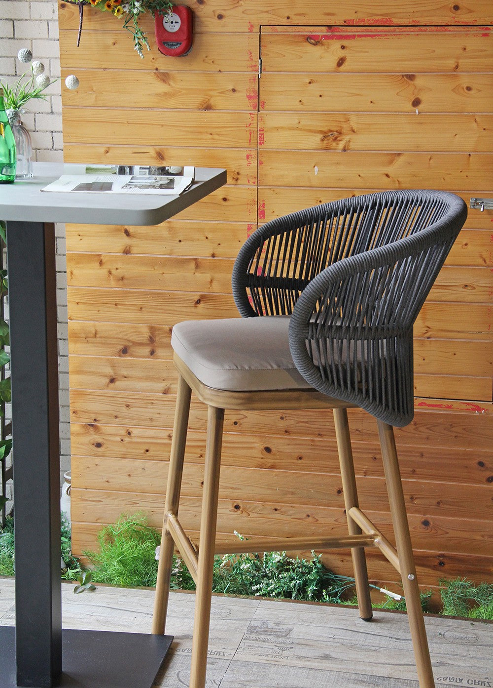 Jasmin Barhocker Outdoor-Ambiente 3
