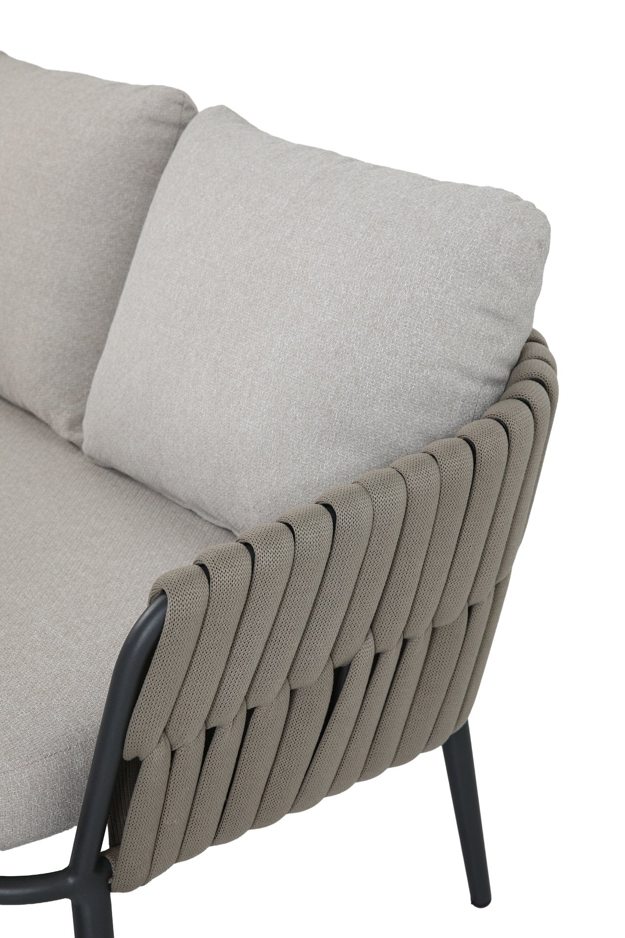 Nero Eckbankgruppe mit Sinterstone Tischplatte, taupefarbenen Textilschnüren und Aluminiumgestell – Gartenmöbelshop.at