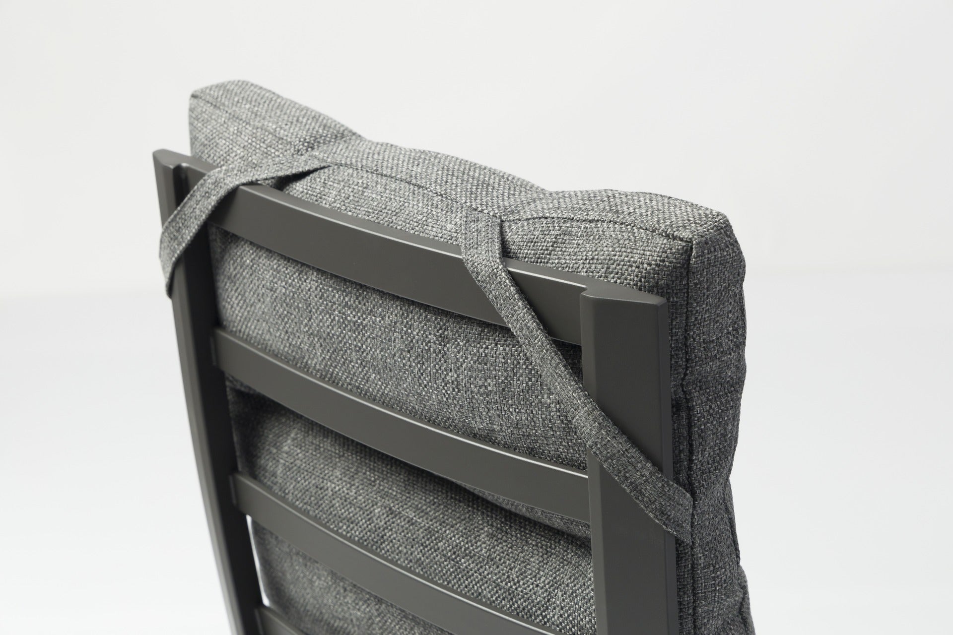 Nicosia Eckbankgruppe mit höhenverstellbarem Ausziehtisch und verstellbaren Rückenlehnen