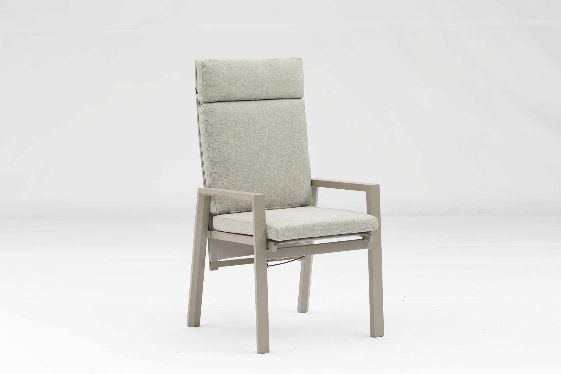 Nicosia Tischgruppe mit ausziehbarem Sinterstone-Esstisch und Gaslift-Armstühlen