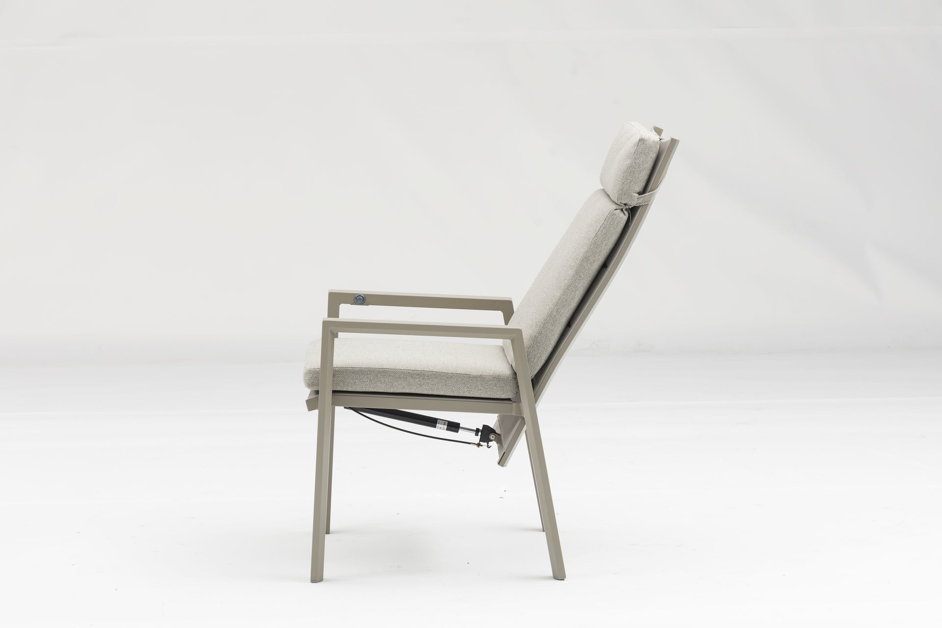 Nicosia Tischgruppe mit ausziehbarem Sinterstone-Esstisch und Gaslift-Armstühlen