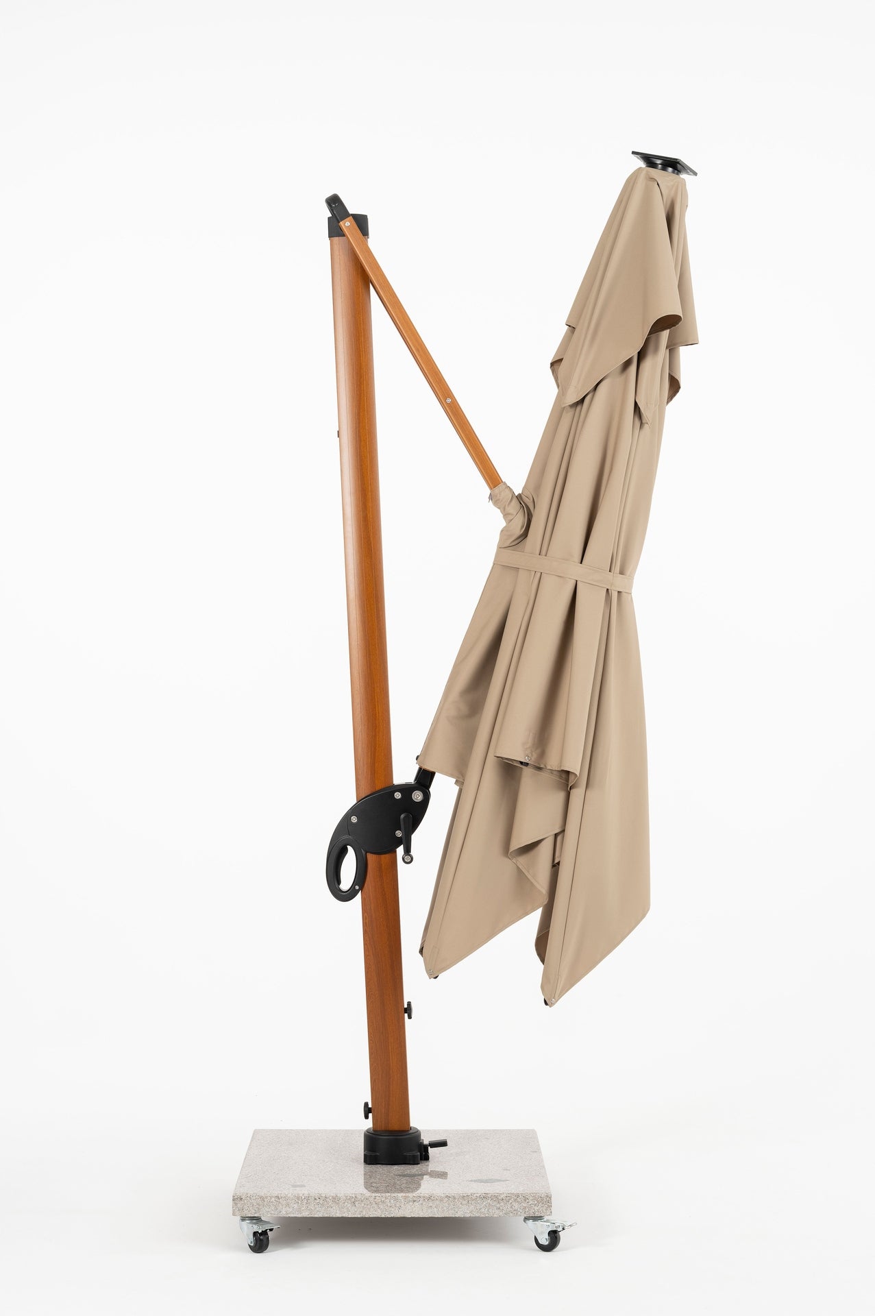 Ruffy Wood Pendelschirm 3x3 m in edler Holzoptik mit LED-Beleuchtung und fahrbarem Granitsockel für Terrasse und Garten