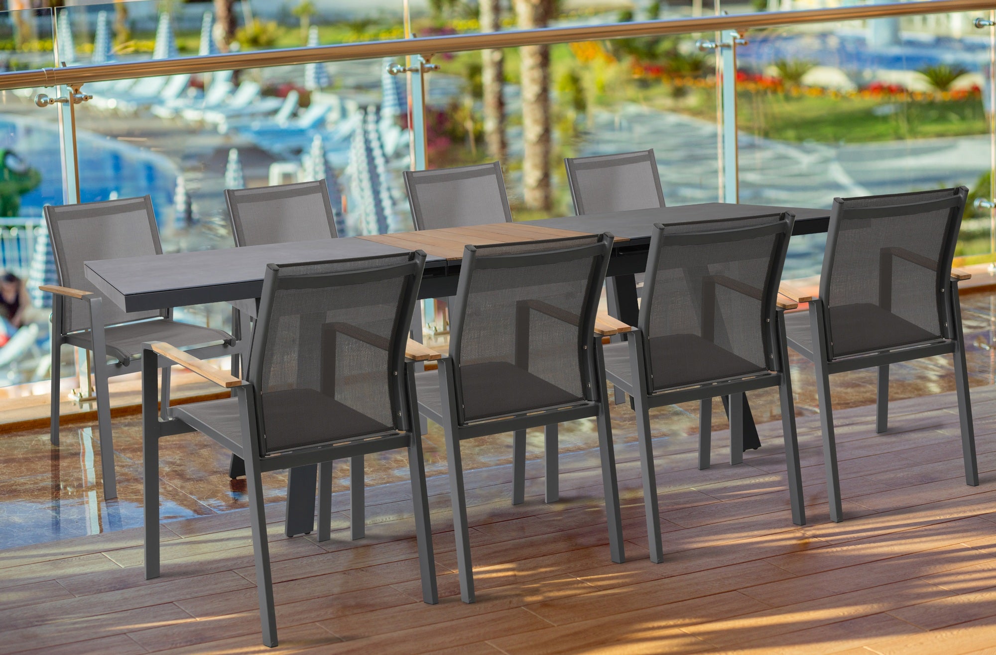 Andre - dining table