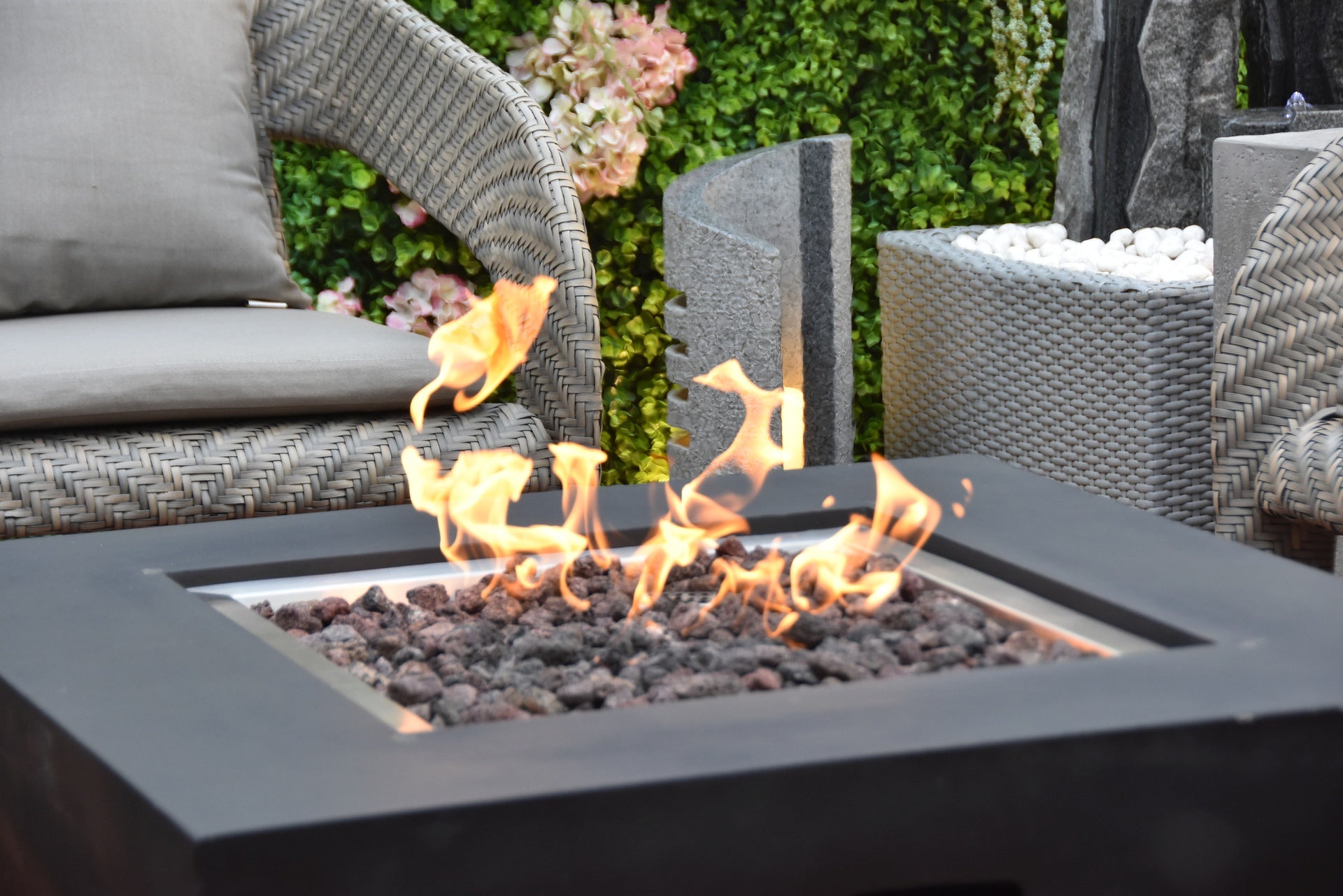Aurora_Feuertisch_Outdoor_Garten_Gartenmoebelshop